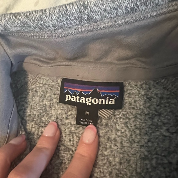 Women’s Patagonia quarter zip - Picture 3 of 4